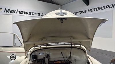 Lot 404 - 1963 MORRIS MINOR 1000