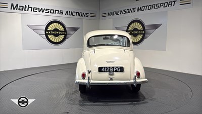 Lot 404 - 1963 MORRIS MINOR 1000