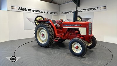 Lot 252 - 1976 INTERNATIONAL HARVESTER TRACTOR
