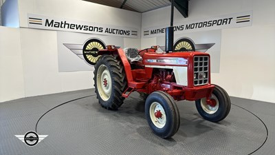 Lot 252 - 1976 INTERNATIONAL HARVESTER TRACTOR