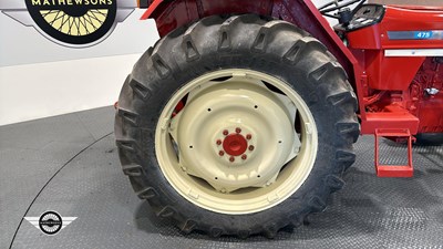 Lot 252 - 1976 INTERNATIONAL HARVESTER TRACTOR