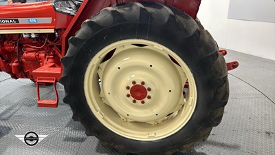 Lot 252 - 1976 INTERNATIONAL HARVESTER TRACTOR