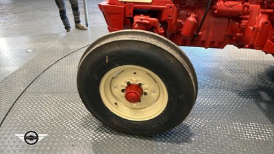 Lot 252 - 1976 INTERNATIONAL HARVESTER TRACTOR