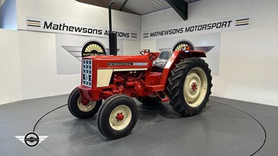 Lot 252 - 1976 INTERNATIONAL HARVESTER TRACTOR