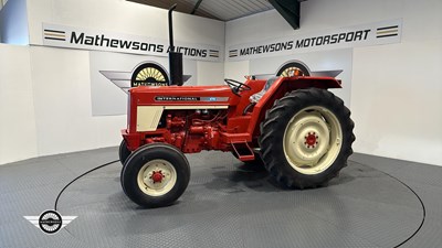Lot 252 - 1976 INTERNATIONAL HARVESTER TRACTOR