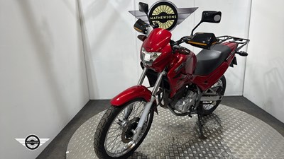 Lot 290 - 2004 HONDA NX 400