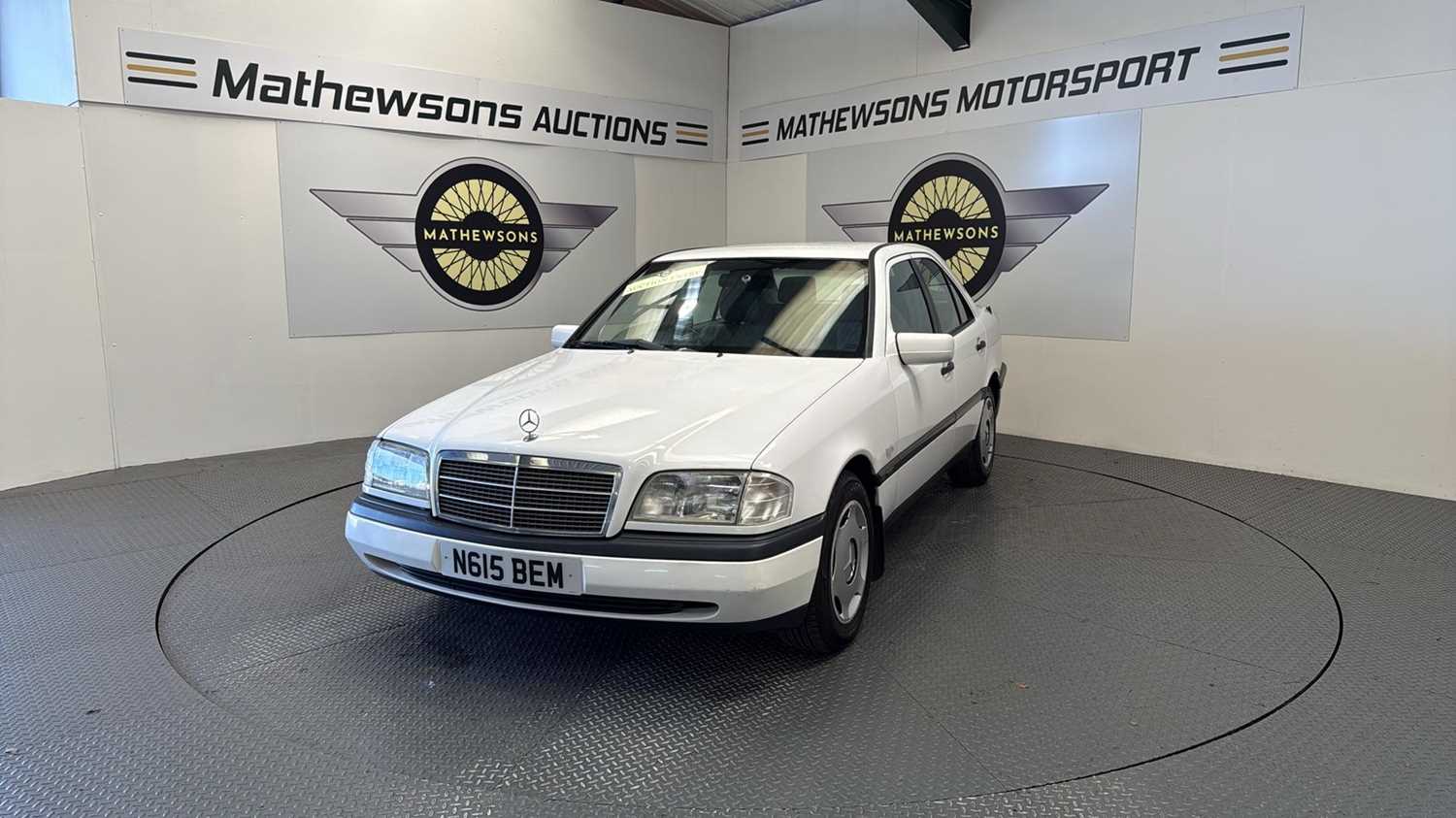 Lot 668 - 1996 MERCEDES C180 CLASSIC