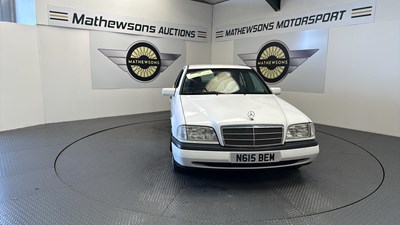 Lot 668 - 1996 MERCEDES C180 CLASSIC