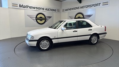 Lot 668 - 1996 MERCEDES C180 CLASSIC