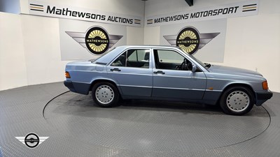 Lot 207 - 1991 MERCEDES 190E AUTO 2.6