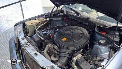 Lot 207 - 1991 MERCEDES 190E AUTO 2.6