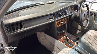 Lot 207 - 1991 MERCEDES 190E AUTO 2.6
