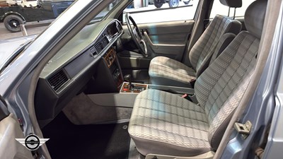 Lot 207 - 1991 MERCEDES 190E AUTO 2.6