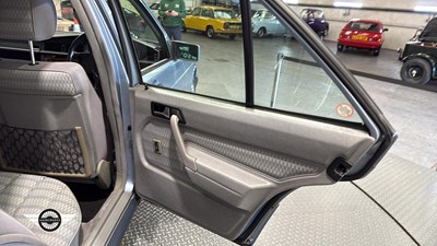 Lot 207 - 1991 MERCEDES 190E AUTO 2.6