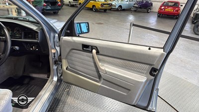 Lot 207 - 1991 MERCEDES 190E AUTO 2.6
