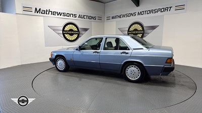 Lot 207 - 1991 MERCEDES 190E AUTO 2.6