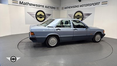 Lot 207 - 1991 MERCEDES 190E AUTO 2.6