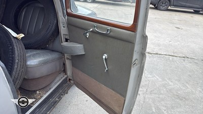 Lot 814 - 1957 ROVER 75