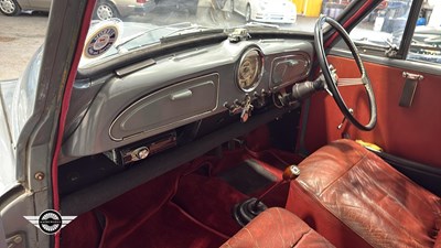 Lot 780 - 1959 MORRIS