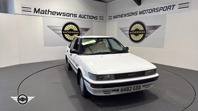 Lot 746 - 1990 TOYOTA COROLLA GL