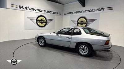 Lot 624 - 1980 PORSCHE 924