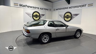 Lot 624 - 1980 PORSCHE 924