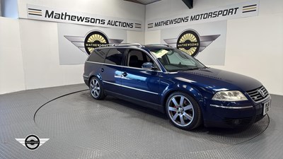 Lot 213 - 2006 VOLKSWAGEN PASSAT W8 4MOTION
