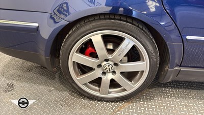 Lot 213 - 2006 VOLKSWAGEN PASSAT W8 4MOTION