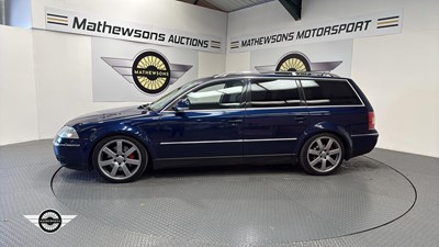 Lot 213 - 2006 VOLKSWAGEN PASSAT W8 4MOTION