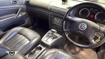 Lot 213 - 2006 VOLKSWAGEN PASSAT W8 4MOTION