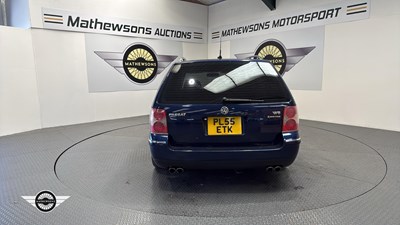 Lot 213 - 2006 VOLKSWAGEN PASSAT W8 4MOTION