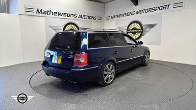 Lot 213 - 2006 VOLKSWAGEN PASSAT W8 4MOTION