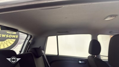 Lot 370 - 2003 DAIHATSU CHARADE SL