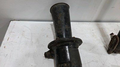 Lot 839 - BOX OF MISCELLANEOUS ITEMS