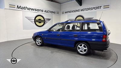 Lot 553 - 1995 VAUXHALL ASTRA ATLAS