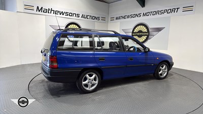 Lot 553 - 1995 VAUXHALL ASTRA ATLAS