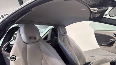 Lot 860 - 2006 MERCEDES SLK 350