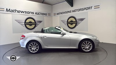Lot 860 - 2006 MERCEDES SLK 350