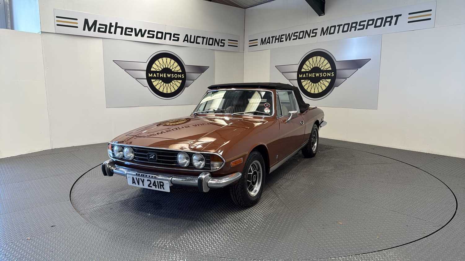 Lot 724 - 1977 TRIUMPH STAG AUTO