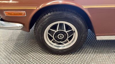 Lot 724 - 1977 TRIUMPH STAG AUTO