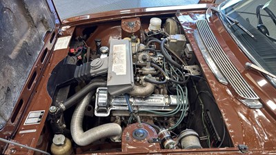 Lot 724 - 1977 TRIUMPH STAG AUTO