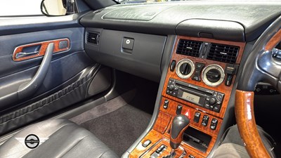 Lot 130 - 2003 MERCEDES SLK 230 KOMPRESSOR AUTO