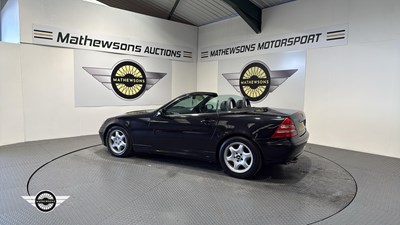 Lot 130 - 2003 MERCEDES SLK 230 KOMPRESSOR AUTO