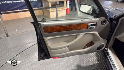 Lot 64 - 1995 JAGUAR XJ6