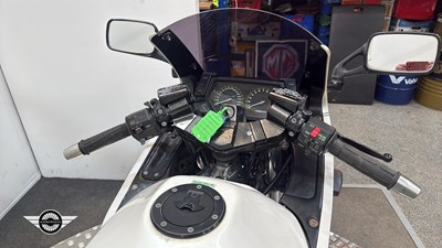 Lot 36 - 1988 KAWASAKI ZX750-FI