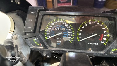 Lot 36 - 1988 KAWASAKI ZX750-FI