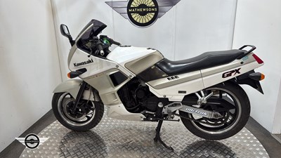 Lot 36 - 1988 KAWASAKI ZX750-FI