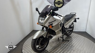 Lot 36 - 1988 KAWASAKI ZX750-FI