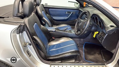 Lot 256 - 1999 MERCEDES SLK 230 KOMPRESSOR AUTO