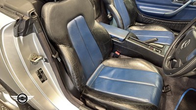 Lot 256 - 1999 MERCEDES SLK 230 KOMPRESSOR AUTO